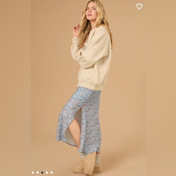 Altar’d State Cornelia Street Embroidered Graphic Sweatshirt - Picture 4 of 5